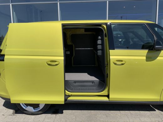 Volkswagen ID. Buzz Cargo Cargo Bulli edition 79 kWh | 360 Camera | App Connect | Trekhaak | 3 Zits ActivLease financial lease