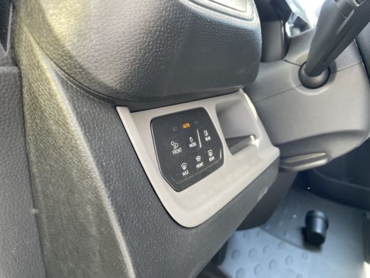 Volkswagen ID. Buzz Cargo Cargo Bulli edition 79 kWh Actieprijs! | 360 Camera | App Connect | Trekhaak | 3 Zits ActivLease financial lease