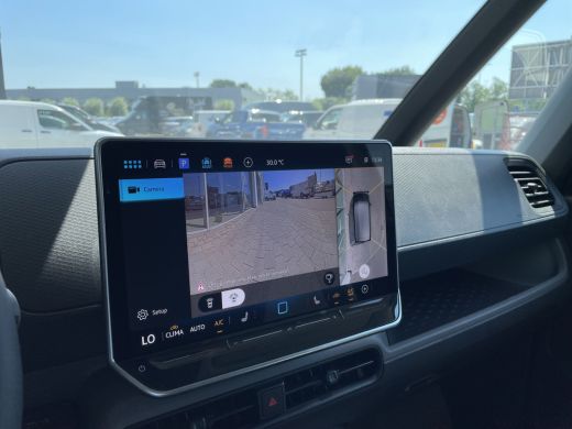 Volkswagen ID. Buzz Cargo Cargo Bulli edition 79 kWh Actieprijs! | 360 Camera | App Connect | Trekhaak | 3 Zits ActivLease financial lease