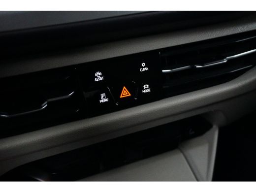 Volkswagen Multivan 1.4 eHybrid 218 pk L2H1 7p | Trekhaak uitklapbaar | Cruise control adaptief | Achtereuitrijcamera | ActivLease financial lease