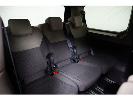 Volkswagen Multivan 1.4 eHybrid 218 pk L2H1 7p | Trekhaak uitklapbaar | Cruise control adaptief | Achtereuitrijcamera | ActivLease financial lease