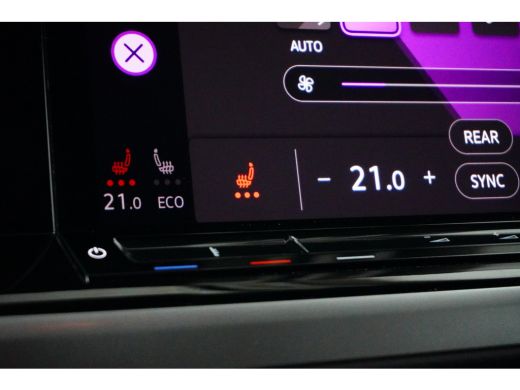 Volkswagen Multivan 1.4 eHybrid 218 pk L2H1 7p | Trekhaak uitklapbaar | Cruise control adaptief | Achtereuitrijcamera | ActivLease financial lease