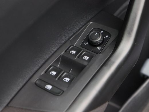 Volkswagen Polo 1.0 TSi Life Business | Navigatie | Climate Controle | Adaptive Cruise | Stoelverwarming | 15 Inc... ActivLease financial lease