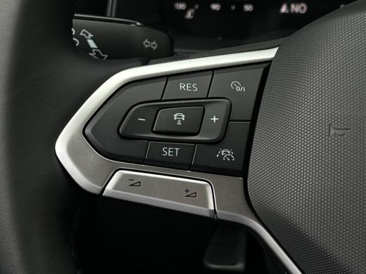 Volkswagen Polo Life Edition €2.000,- inruilvoordeel | 'App-Connect' draadloze smartphone integratie | Buitenspie... ActivLease financial lease