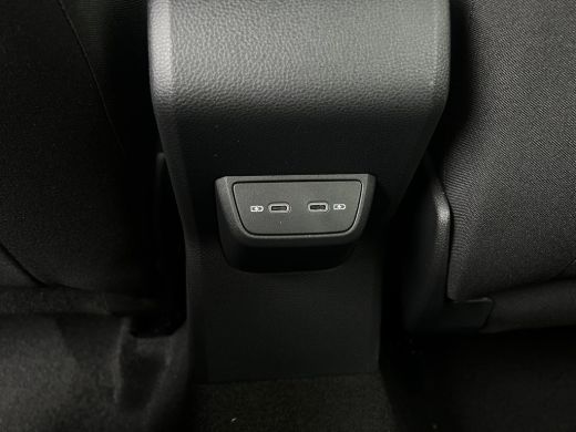 Volkswagen Polo Life Edition €2.000,- inruilvoordeel | 'App-Connect' draadloze smartphone integratie | Buitenspie... ActivLease financial lease