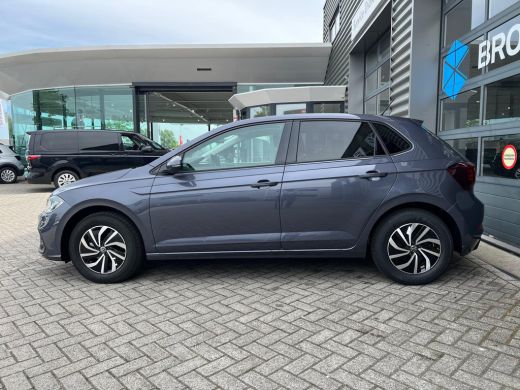 Volkswagen Polo Life Edition €2.000,- inruilvoordeel | 'App-Connect' draadloze smartphone integratie | Buitenspie... ActivLease financial lease