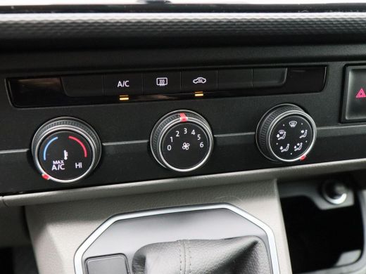Volkswagen Transporter 2.0 TDi 150 Pk Automaat Bulli L2H1 28 | Full LED | Navigatie | Trekhaak | 17 Inch | Virtual Dashb... ActivLease financial lease
