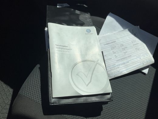 Volkswagen Transporter 2.0 TDI HIAB kraan Kastinrichting Trekhaak Laadkraan Airco Cruise Comfortline DC L2H1 Lang ActivLease financial lease