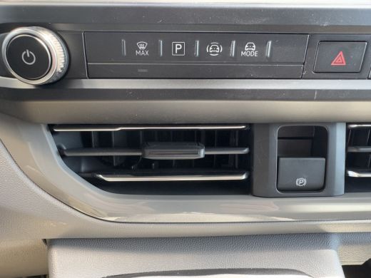 Volkswagen Transporter 2.0 TDI L1 28 Life 150PK handgeschakeld **BPM vrij** ActivLease financial lease