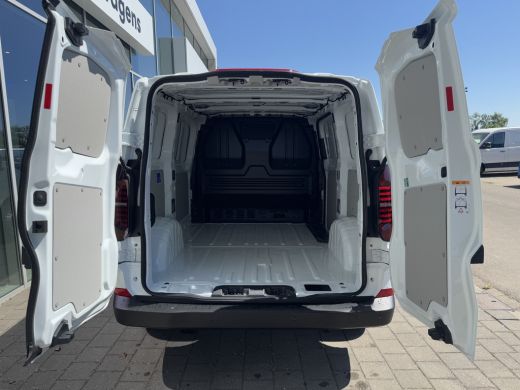 Volkswagen Transporter 2.0 TDI L1 28 Life 150PK handgeschakeld **BPM vrij** ActivLease financial lease
