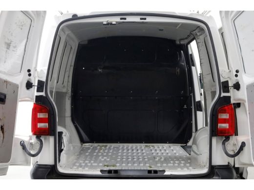 Volkswagen Transporter T6 2.0 TDI 102pk E6 L1H1 Trendline Airco/Imperiaal 06-2018 ActivLease financial lease