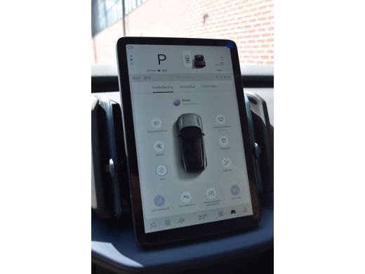 Volvo  EX30 Single Motor Extended Range Plus 69 kWh | BLIS | Achteruitrijcamera | Harman Kardon | ActivLease financial lease