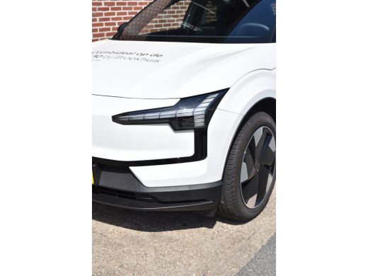 Volvo  EX30 Single Motor Extended Range Plus 69 kWh | BLIS | Achteruitrijcamera | ActivLease financial lease