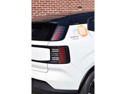Volvo  EX30 Single Motor Extended Range Plus 69 kWh | BLIS | Achteruitrijcamera | ActivLease financial lease