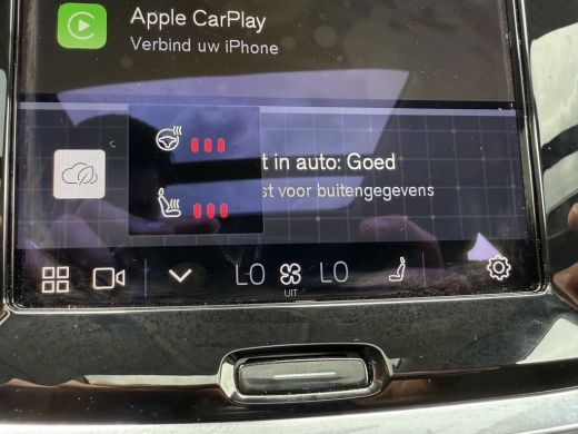 Volvo  S60 Recharge T6 AWD Ultimate Bright | Panoramadak | Stoel en Stuurwiel verwarming | Harman Kardon | H... ActivLease financial lease
