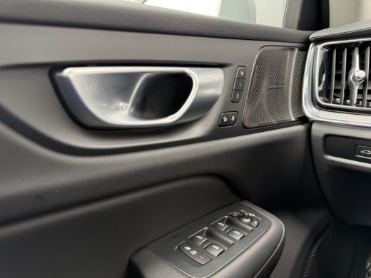 Volvo  S60 Recharge T6 AWD Ultimate Bright | Panoramadak | Stoel en Stuurwiel verwarming | Harman Kardon | H... ActivLease financial lease