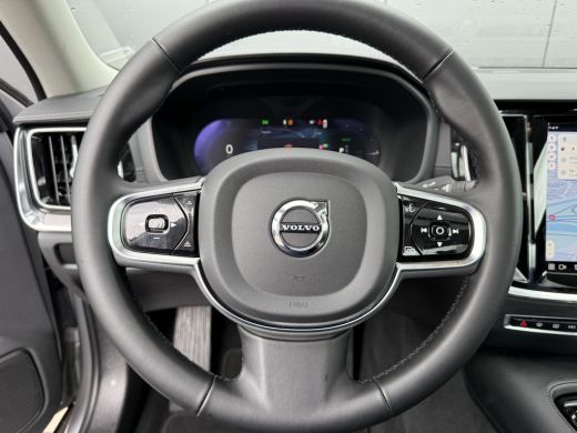 Volvo  S60 Recharge T6 AWD Ultimate Bright | Panoramadak | Stoel en Stuurwiel verwarming | Harman Kardon | H... ActivLease financial lease