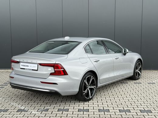 Volvo  S60 Recharge T6 AWD Ultimate Bright | Panoramadak | Stoel en Stuurwiel verwarming | Harman Kardon | H... ActivLease financial lease