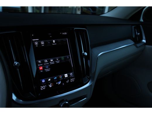 Volvo  V60 B3 Inscription | Adaptive Cruise | Camera | Lighting-Pack | Verwarmbare Voorruit | Trekhaak | BLIS ActivLease financial lease