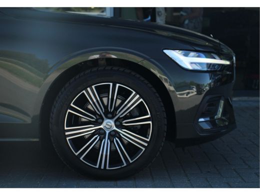 Volvo  V60 B3 Inscription | Adaptive Cruise | Camera | Lighting-Pack | Verwarmbare Voorruit | Trekhaak | BLIS ActivLease financial lease