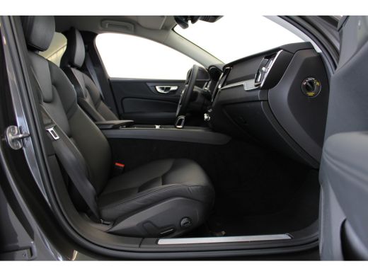 Volvo  V60 B4 197PK Core | Leder | Climate Pack | Trekhaak | Driver Pack ActivLease financial lease