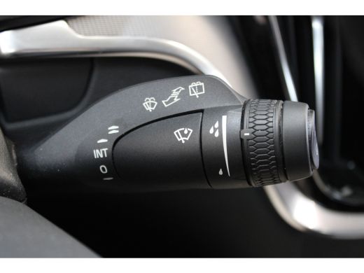 Volvo  V60 B4 197PK Core | Leder | Climate Pack | Trekhaak | Driver Pack ActivLease financial lease