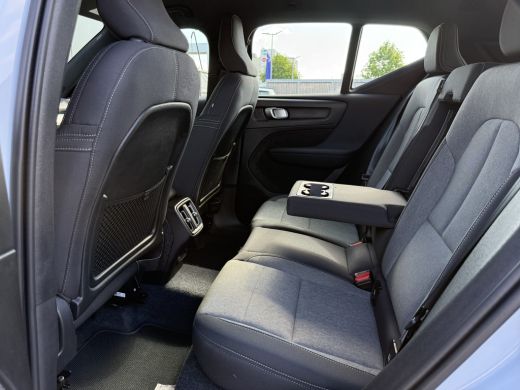 Volvo  XC40 2.0 B4 Plus Dark |Stoel en Stuurwiel verwarming | BLIS | Adaptieve Cruise Control | LED | Trekhaa... ActivLease financial lease