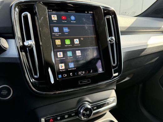 Volvo  XC40 2.0 B4 Plus Dark |Stoel en Stuurwiel verwarming | BLIS | Adaptieve Cruise Control | LED | Trekhaa... ActivLease financial lease