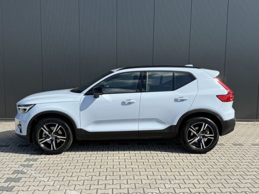 Volvo  XC40 2.0 B4 Plus Dark |Stoel en Stuurwiel verwarming | BLIS | Adaptieve Cruise Control | LED | Trekhaa... ActivLease financial lease