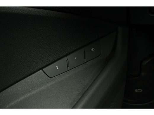 Audi e-tron 50 quattro Launch edition plus 71 kWh NL-AUTO | DEALER-OH | LEDER | 360 CAMERA | ADAPTIVE CRUISE ... ActivLease financial lease