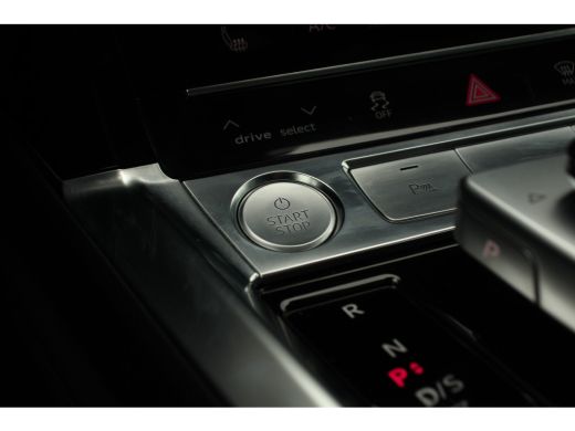 Audi e-tron 50 quattro Launch edition plus 71 kWh NL-AUTO | DEALER-OH | LEDER | 360 CAMERA | ADAPTIVE CRUISE ... ActivLease financial lease