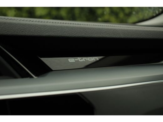 Audi e-tron 50 quattro Launch edition plus 71 kWh NL-AUTO | DEALER-OH | LEDER | 360 CAMERA | ADAPTIVE CRUISE ... ActivLease financial lease