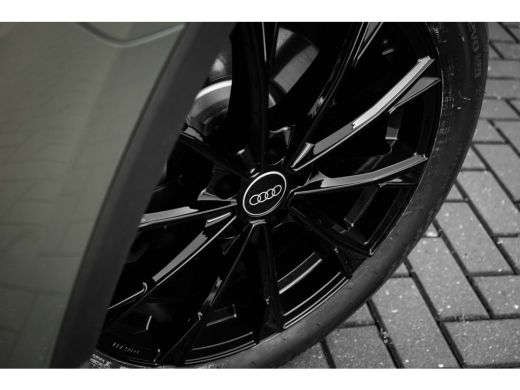 Audi Q3 45 TFSI e Advanced edition | Achteruitrijcamera | Stoelverwarming | Adaptieve Cruise Control | Le... ActivLease financial lease