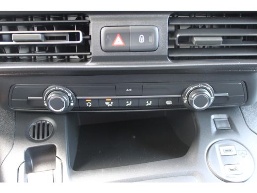 Citroën ë-Berlingo 136 L2 50 kWh | SENSOREN | ADAPTIVE CRUISE CONTROLE | CAMERA | 4,9% FINANCIALLEASE | LAADRUIMTE B... ActivLease financial lease