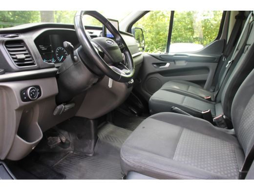 Ford Transit Custom 300 2.0 TDCI L2H1 AUTOMAAT | NL-AUTO! | DEALER OH! | CAMERA | NAVI | VOORRUITVERWARMING | PARK SE... ActivLease financial lease