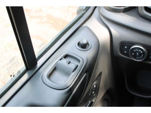 Ford Transit Custom 300 2.0 TDCI L2H1 AUTOMAAT | NL-AUTO! | DEALER OH! | CAMERA | NAVI | VOORRUITVERWARMING | PARK SE... ActivLease financial lease