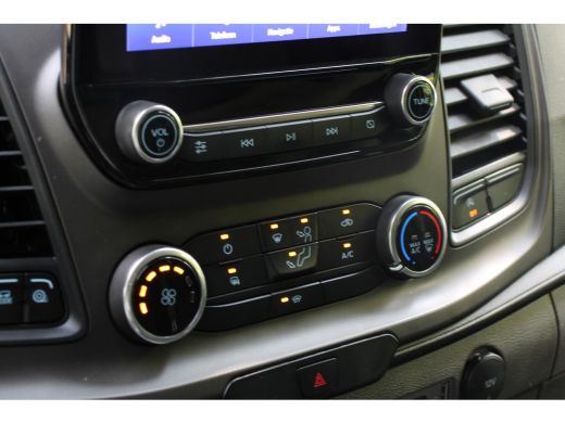 Ford Transit Custom 300 2.0 TDCI L2H1 AUTOMAAT | NL-AUTO! | DEALER OH! | CAMERA | NAVI | VOORRUITVERWARMING | PARK SE... ActivLease financial lease