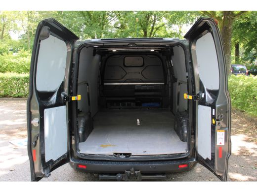 Ford Transit Custom 300 2.0 TDCI L2H1 AUTOMAAT | NL-AUTO! | DEALER OH! | CAMERA | NAVI | VOORRUITVERWARMING | PARK SE... ActivLease financial lease