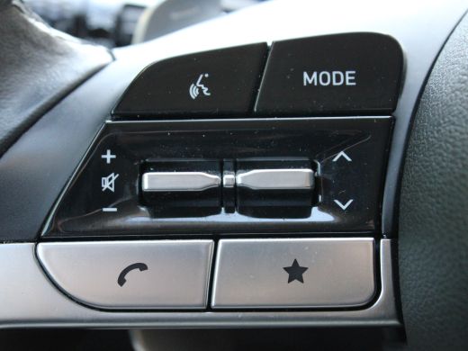 Hyundai Tucson 1.6 T-GDI PHEV Comfort Smart 4WD | Cruise control adaptief met Stop&Go | Navigatiesysteem full ma... ActivLease financial lease
