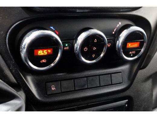 Iveco Daily 35S16 160pk E6 L2H2 HiMatic Automaat Airco/Camera Trekhaak 3500kg 05-2018 ActivLease financial lease