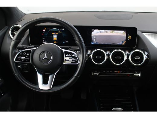 Mercedes B-Klasse 180 Advantage | Camera | Navi | Full-LED | Stoelverw. | Climate & Cruise C. | 17" LMV | | Camera ... ActivLease financial lease