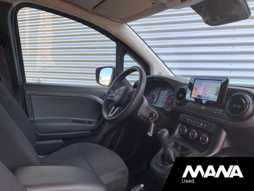 Mercedes Citan 110 Benzine Pro LMV Cruise Camera CarPlay Airco ParkAssist Sensoren NAVI CCV Armleuning Airbag 12... ActivLease financial lease