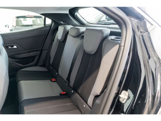 Opel Mokka Electric Level 3 50 kWh | Camera | Navi Pro | Stoel & Stuurverwarming | Parkeersensoren | Lichtmetaal | ActivLease financial lease