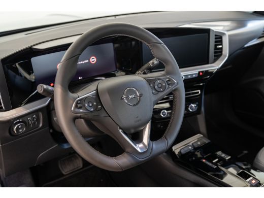Opel Mokka Electric Level 3 50 kWh | Camera | Navi Pro | Stoel & Stuurverwarming | Parkeersensoren | Lichtmetaal | ActivLease financial lease