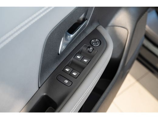 Opel Mokka Electric Level 3 50 kWh | Camera | Navi Pro | Stoel & Stuurverwarming | Parkeersensoren | Lichtmetaal | ActivLease financial lease