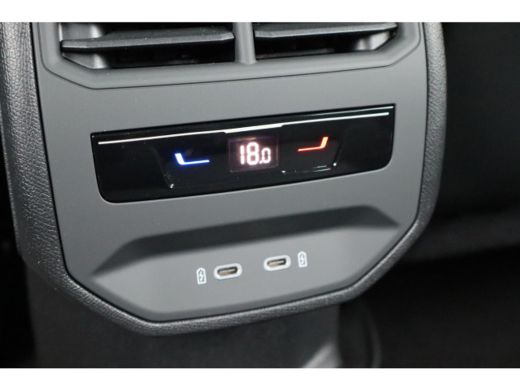 Seat Leon Sportstourer 1.5 TSI 116PK FR Business Intense | Achteruitrijcamera | Sfeerverlichting | Virtual Cockpit | ActivLease financial lease