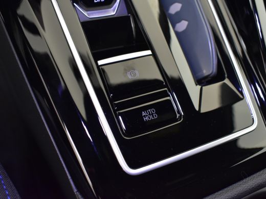 Volkswagen Golf 8.5 Nieuw model 1.5 eHybrid GTE 272pk l Black Pakket I Matrix Q Light l Head-up Display l Travel Assi... ActivLease financial lease