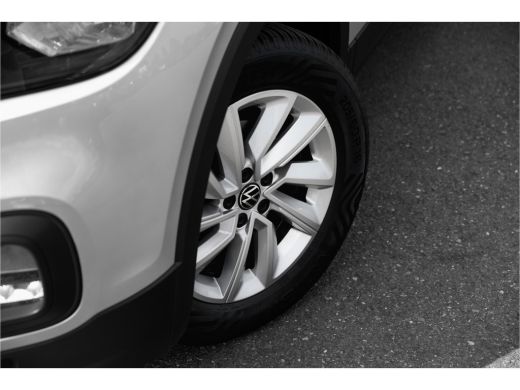Volkswagen T-Cross 1.0 TSI Life | Carplay | LM Velgen | Lane Assist ActivLease financial lease
