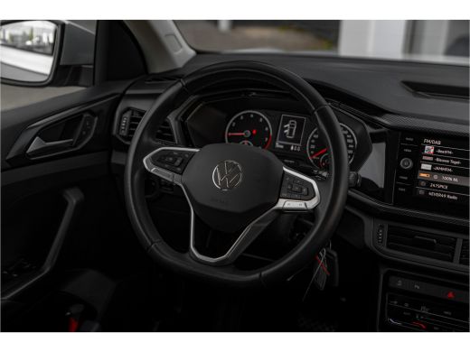 Volkswagen T-Cross 1.0 TSI Life | Carplay | LM Velgen | Lane Assist ActivLease financial lease