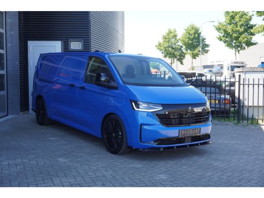 Volkswagen Transporter 2.0 TDI L2H1 28 Bulli 2.0 TDI L2H1 28 Bulli 170 pk Aut., Climatronic, Alarm, Navigatie, LED verli... ActivLease financial lease